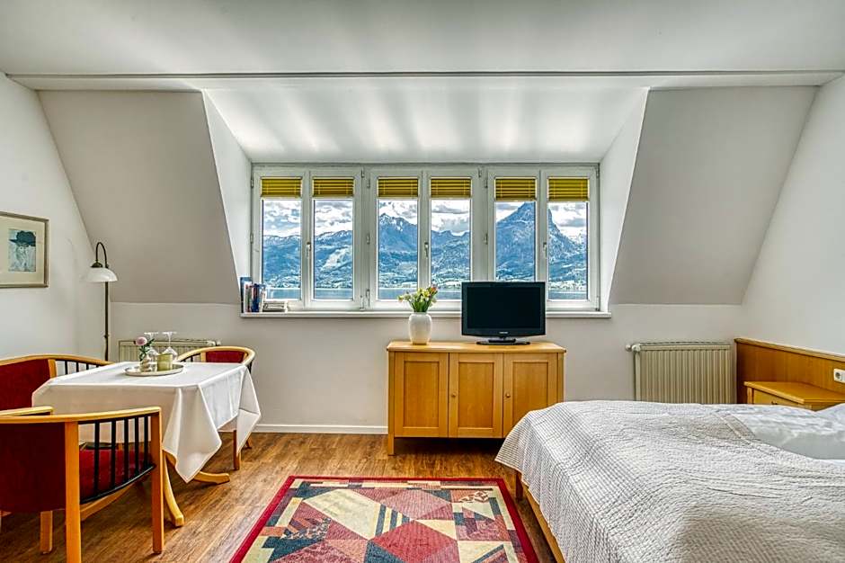 Romantik Residenz (Ferienwohnungen Hotel Im Weissen Rössl) - Dependance