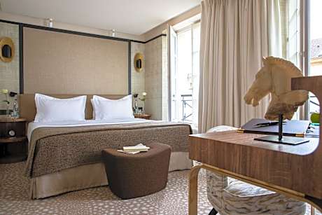 Deluxe Club Room  - (1 bathroom – 2 people max)