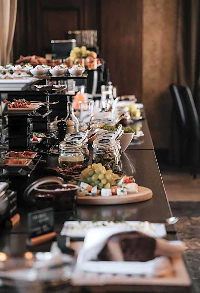 Platinum Palace Boutique Hotel