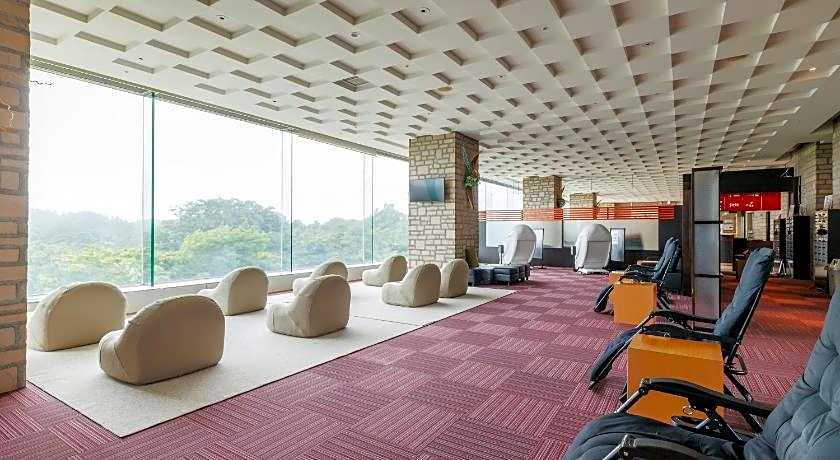 Kitahiroshima Classe Hotel