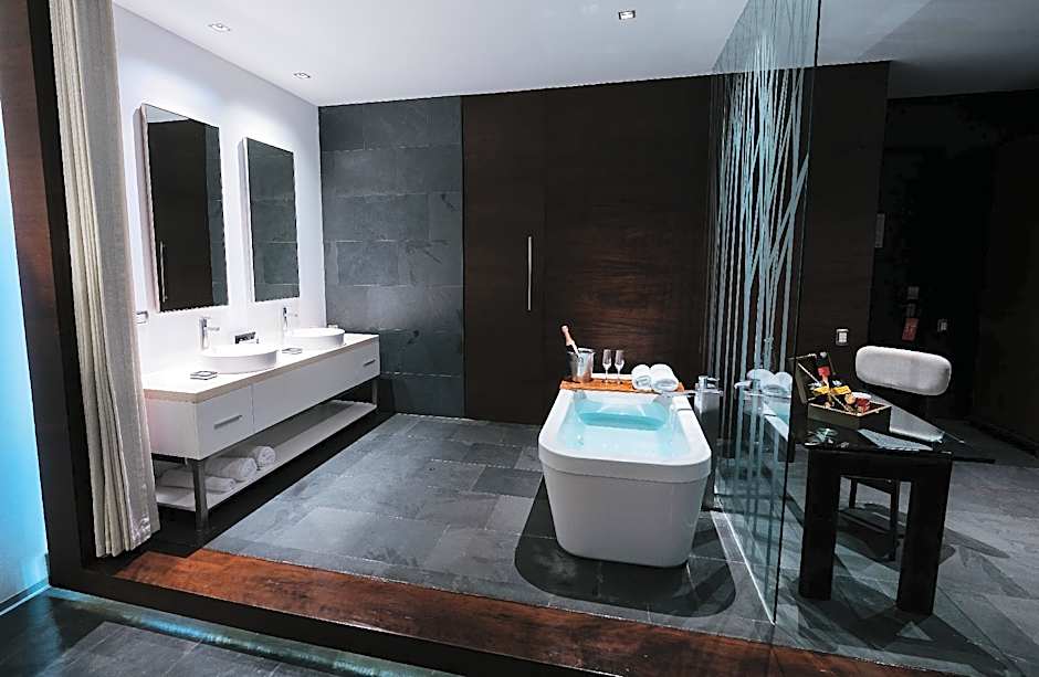 Photo 1 of 1 of Junior Suite