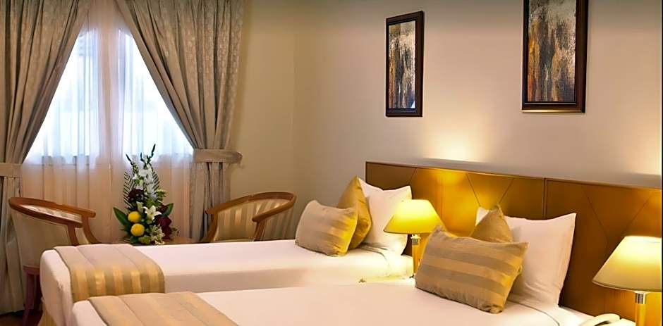 Landmark Plaza Hotel