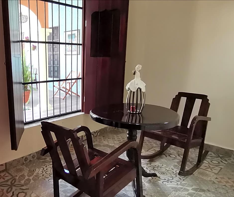 Casa Aluxes Hotel