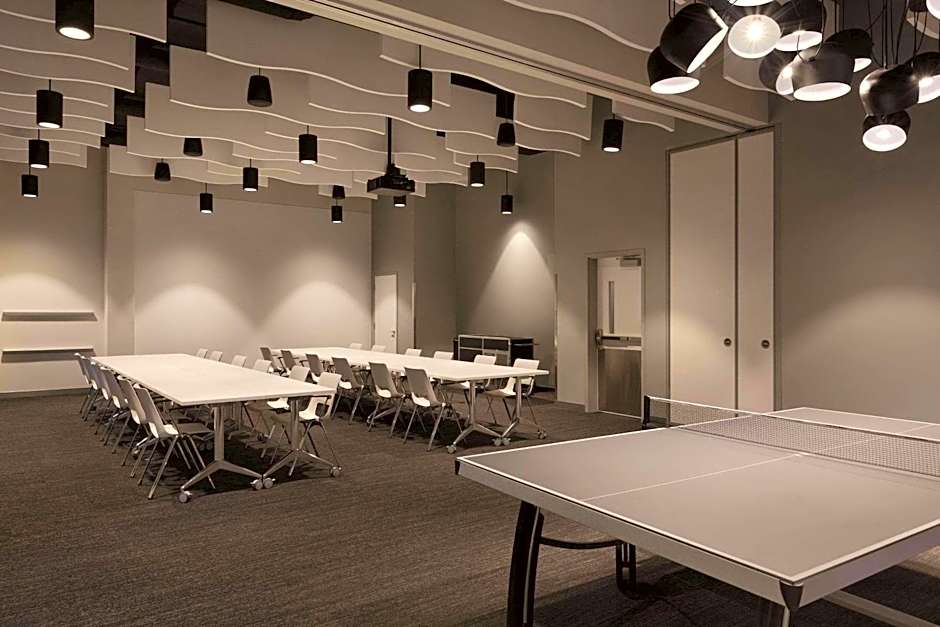 Radisson Red Minneapolis Downtown