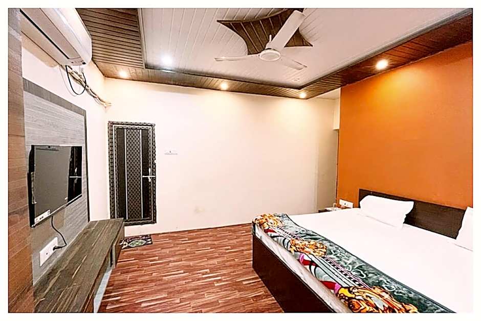 Goroomgo Banaras Residency Varanasi