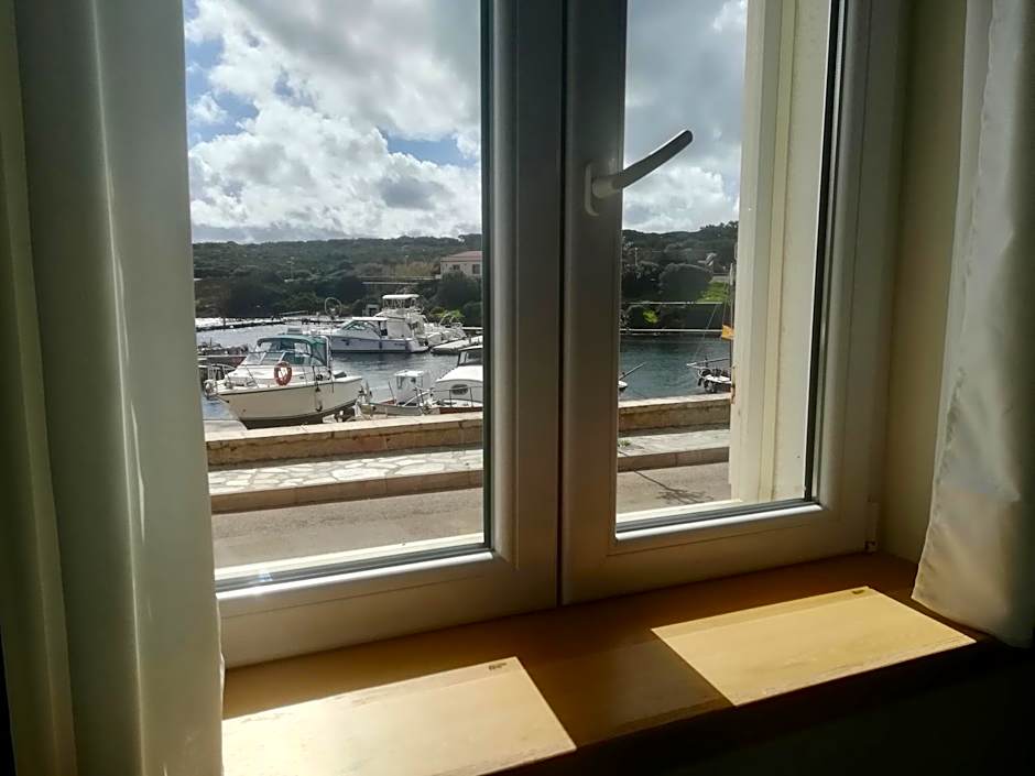 Domo Sul Porto