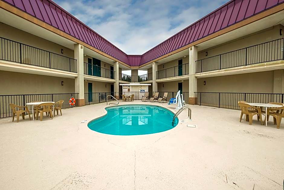Red Roof Inn Mobile North - Saraland