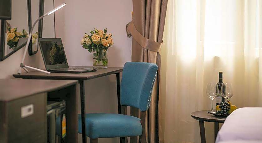 Azalea Parkview Hotel