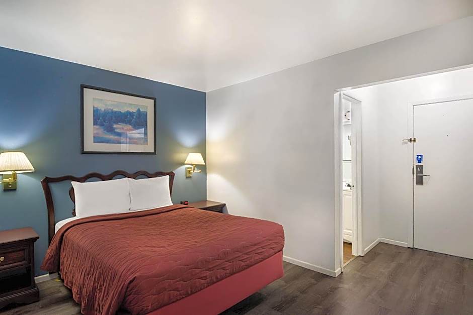 Rodeway Inn & Suites Sidney Historic Downtown I-80