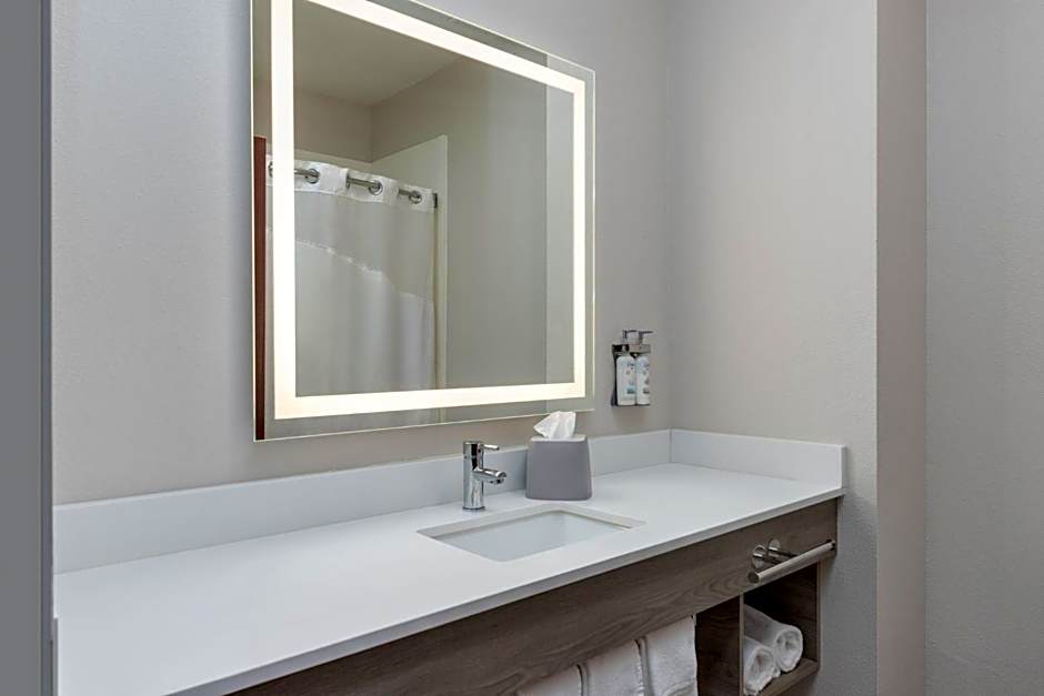Holiday Inn Express Hotel and Suites Athens By IHG