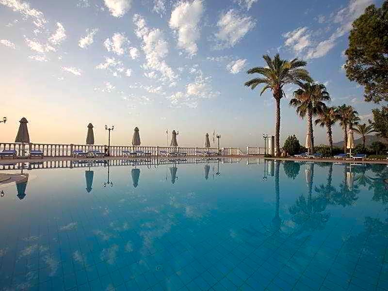 Balmy Beach Resort Kemer