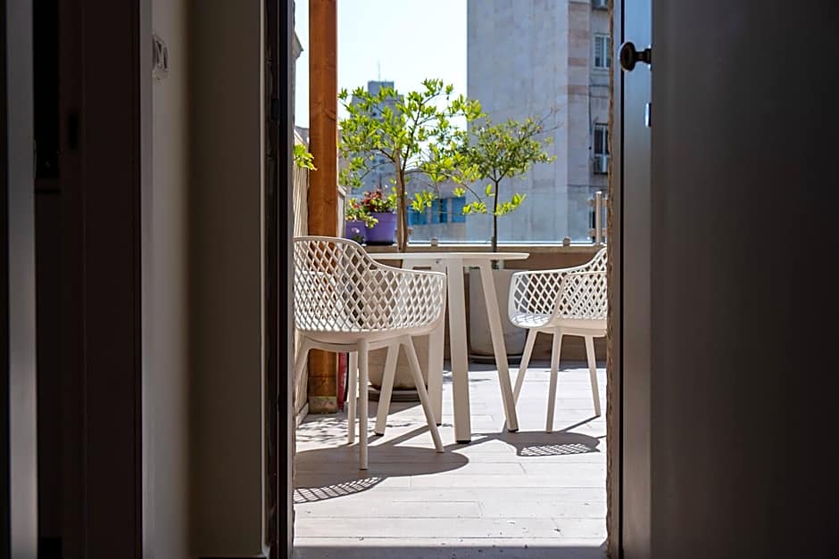 Shlomtzi Hotel
