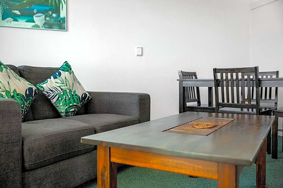 Reef Adventureland Motel