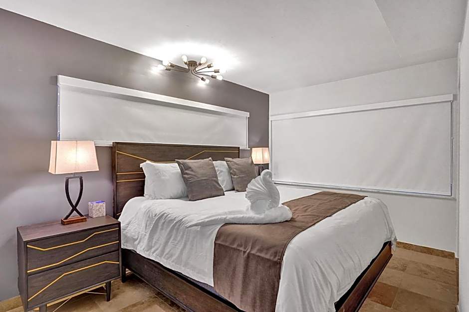 Bright Beachside Getaway