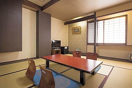 Economy Japanese-Style Room with Shared Bathroom - Non-Smoking - 3F-4F (28㎡)