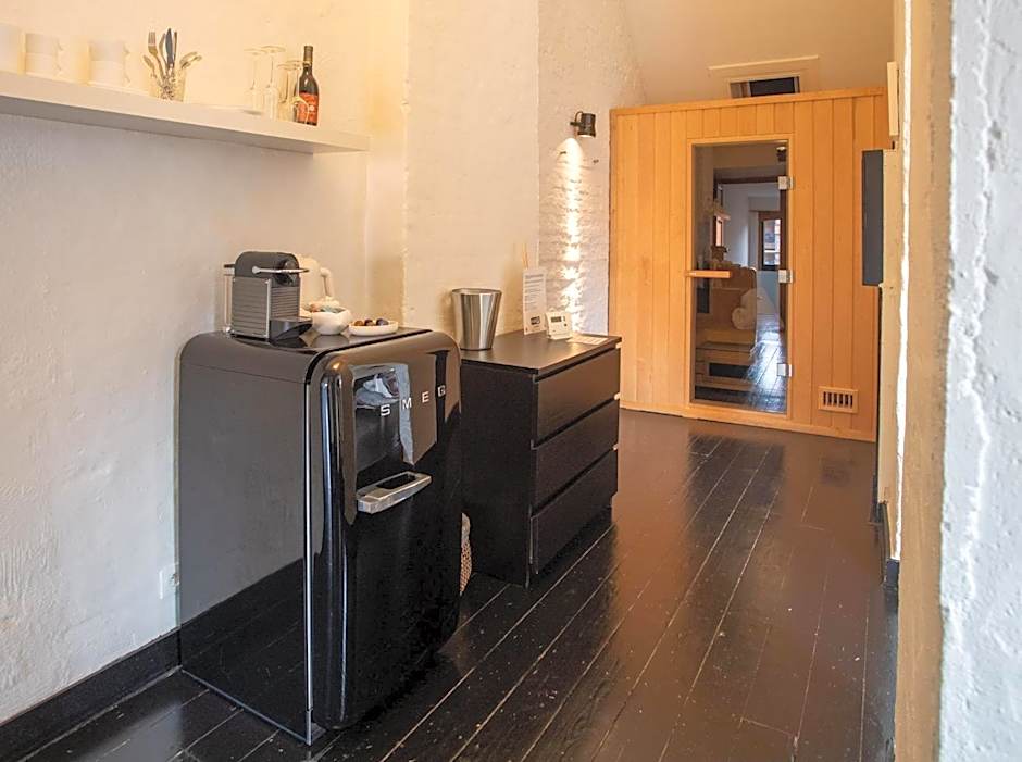 B&B Suites FEEK