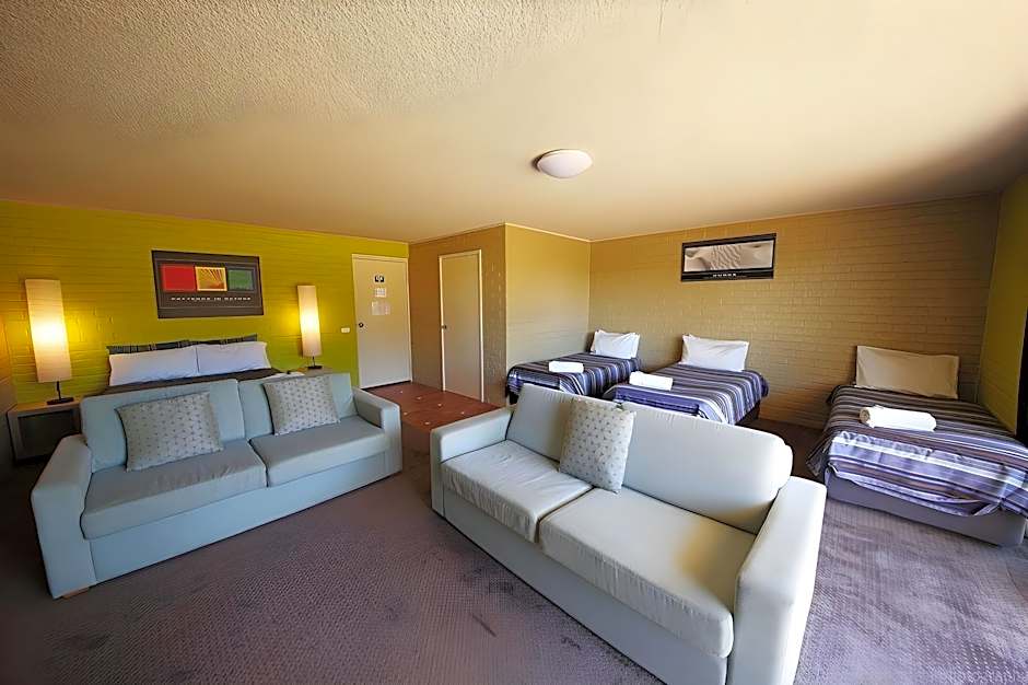 Lancelin Sands Hotel