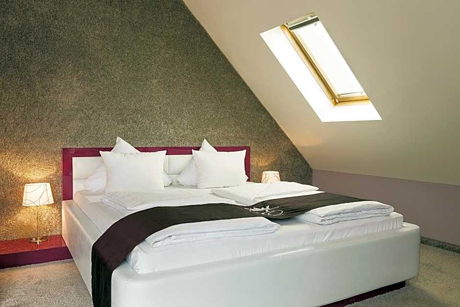 Empress Boutique Hotel