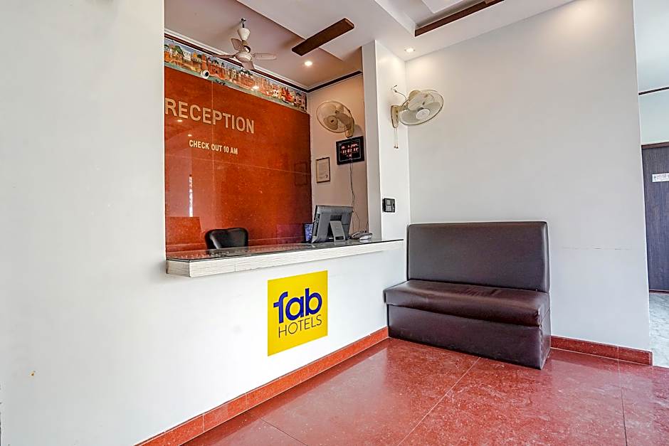 FabHotel Deepak Palace - Assi Ghat