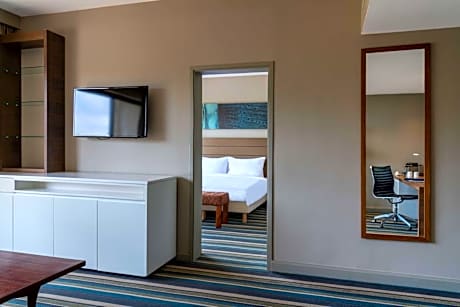 Suite with Balcony and Lounge Access