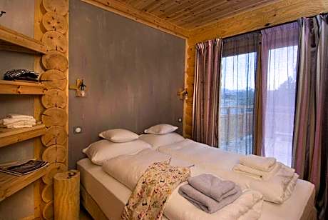 2-Bedrooms Apartment (1bedroom with bunk bed) with Terrace