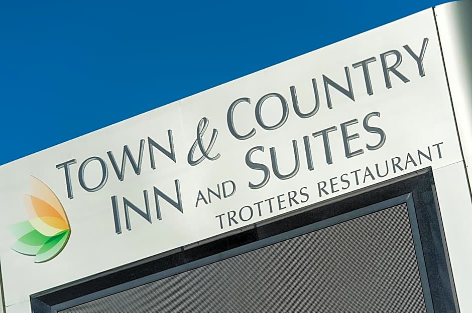 Town & Country Inn and Suites