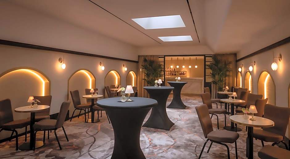 Clayton Hotel Amsterdam American