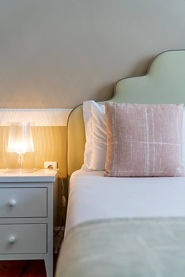 The Wine Lodges by An Island Apart