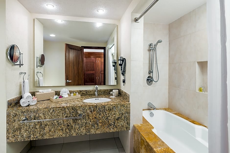 Blue Bay Grand Esmeralda - All Inclusive