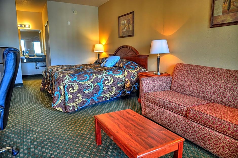 Lone Star Inn and Suites Victoria