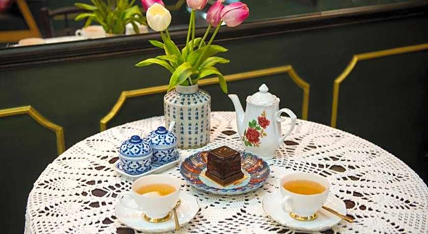 The Neighbors Hostel