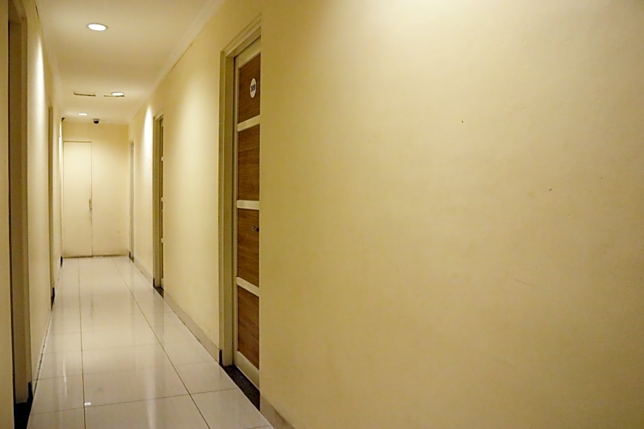 984 Maleo Guest House