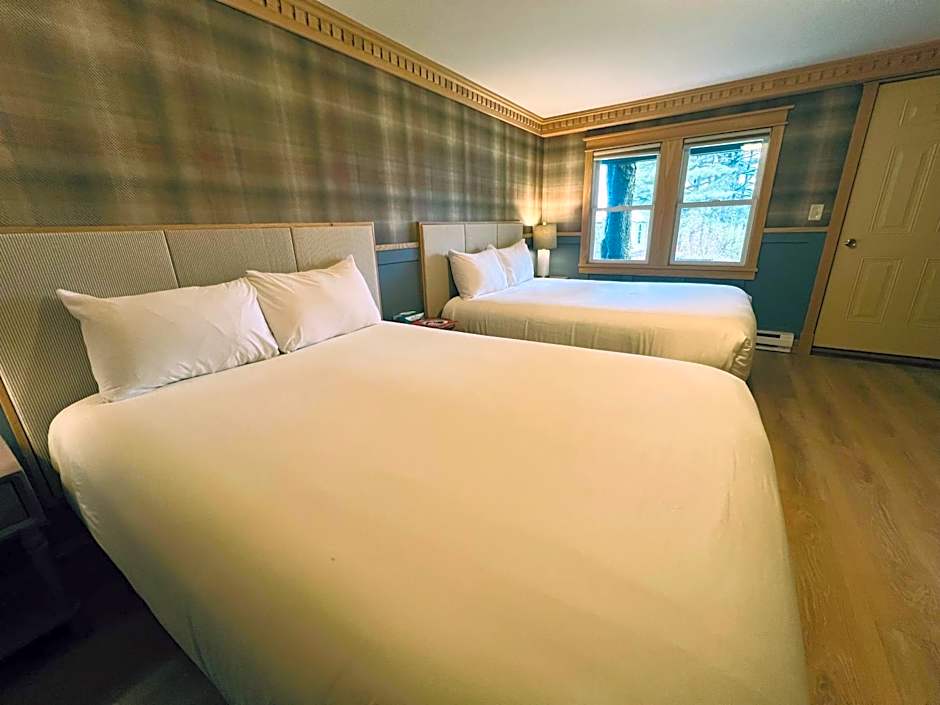 Stonehurst Manor Breakfast & Dinner Included