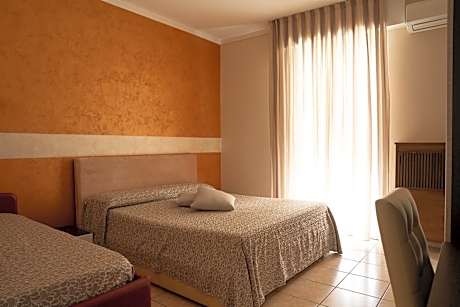 Standard Double Room with Balcony and Garden View