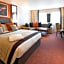 Best Western Plus Milford Hotel
