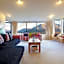 Spinnaker Bay Apartments