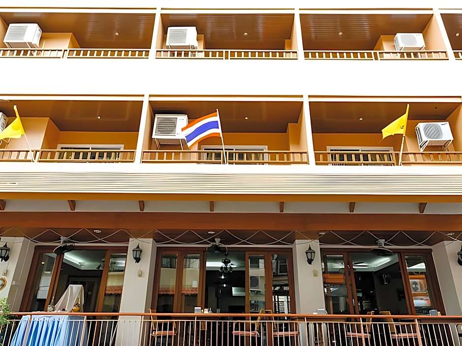 Thipurai Beach Hotel