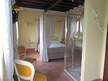 Junior Suite with Garden View