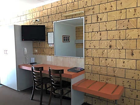 Standard Twin Room - No pets