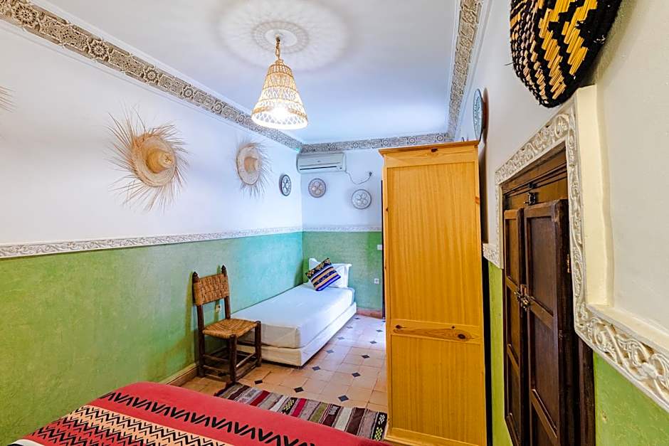 Riad Davina
