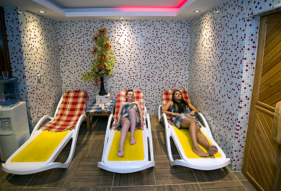 Kleopatra Bebek Hotel