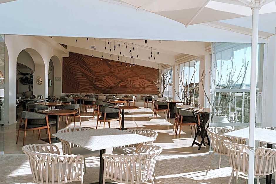 Sulia House Porto Rotondo, Curio Collection by Hilton