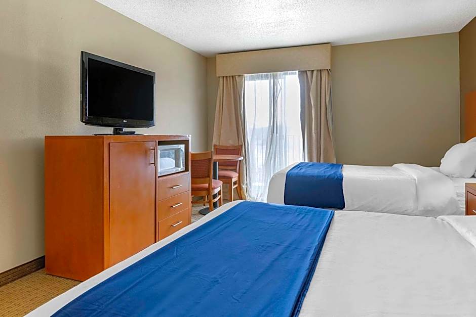 Comfort Suites Auburn Hills-Detroit