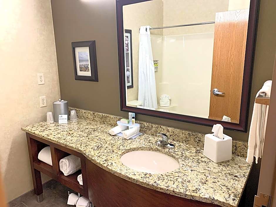 Holiday Inn Express Holland By IHG