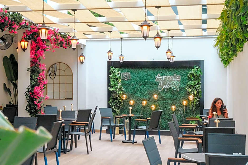 ARMİS HOTEL