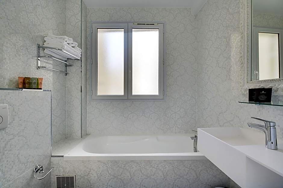 Hotel Riviera Elysees