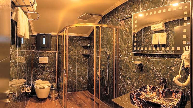 GOLDEN DREAM OTEL