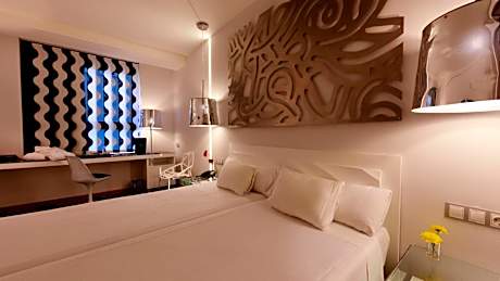 Double or Twin Room with Extra Bed