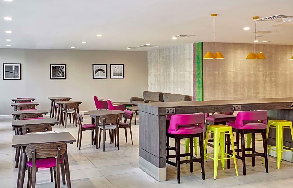 Hampton Bristol City