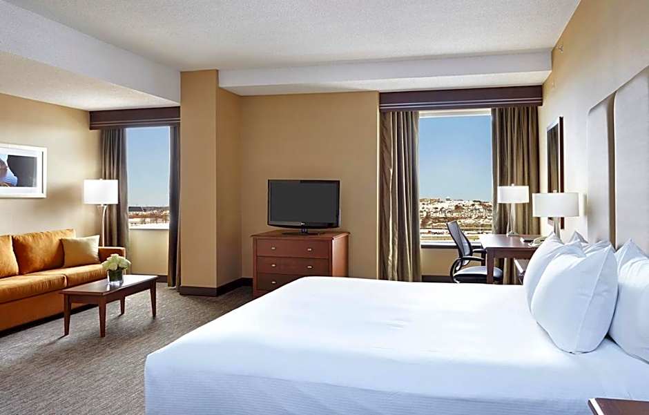 Saint John Harbourfront Hotel